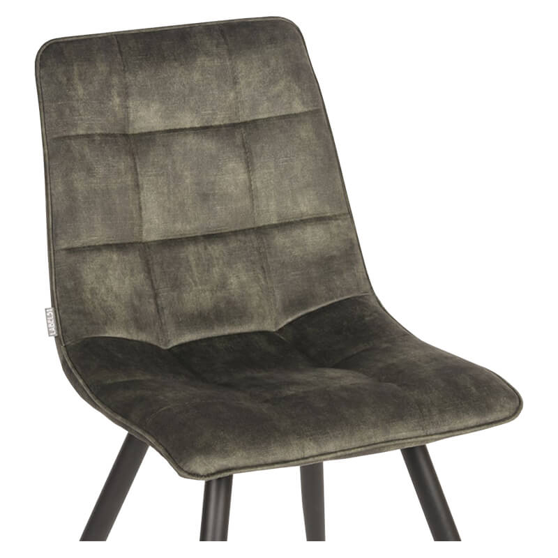 Jadi Hunter chair