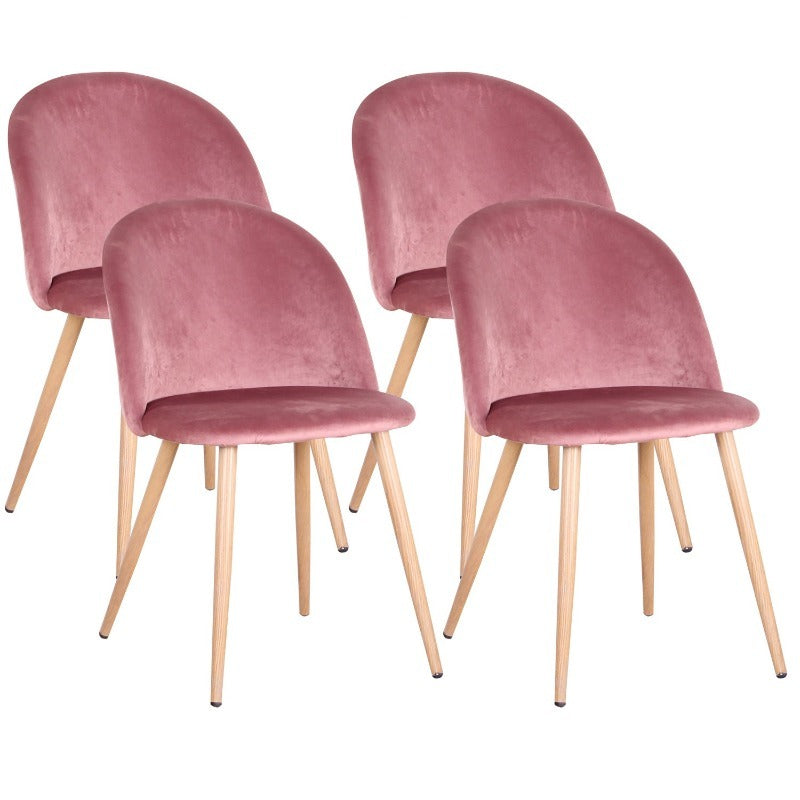lot de chaises roses
